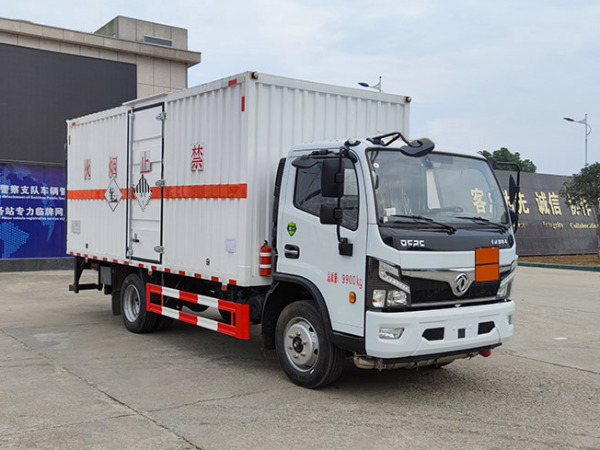 東風(fēng)福瑞卡雜項(xiàng)物品廂式運(yùn)輸車